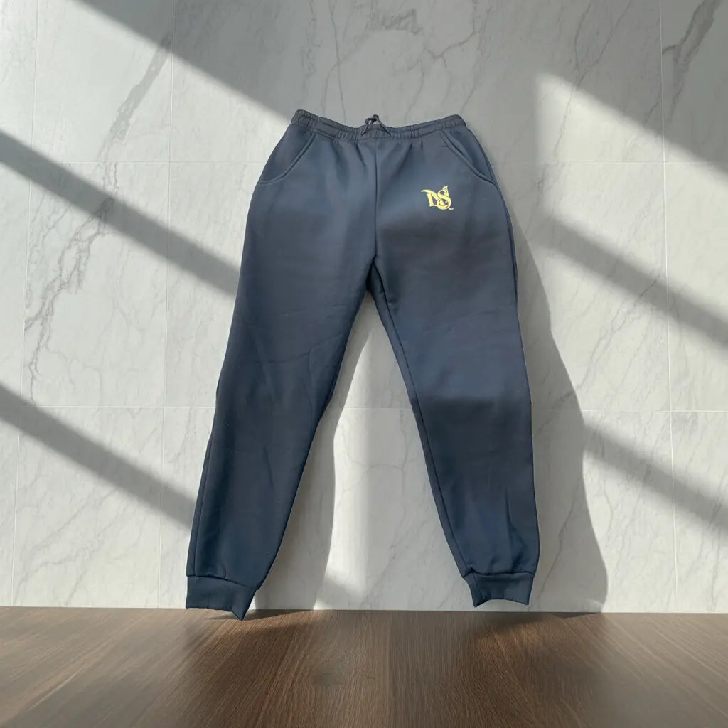 MLS Danmark joggingsæt - dansk mode med guld logo MLS Danmark